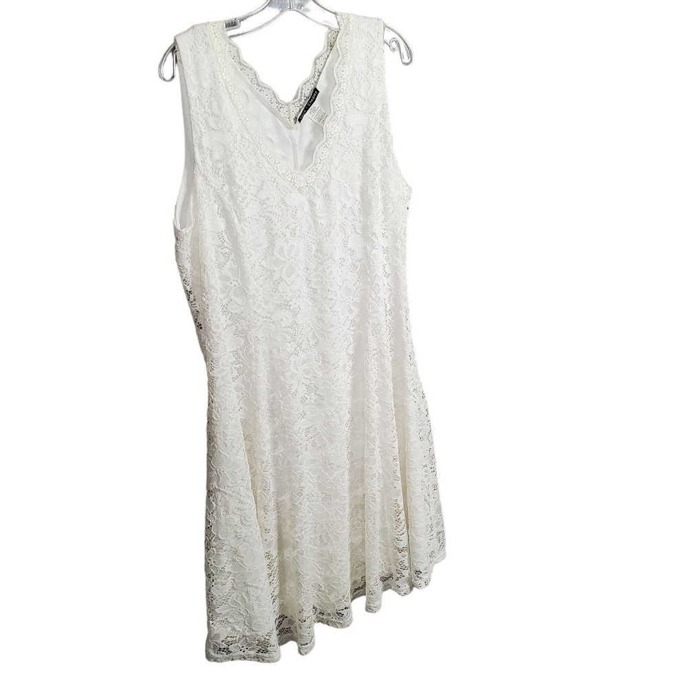 Love Chesley Size 3XL Dress Lace Midi Full Hem V-neck Sleeveless Romantic White